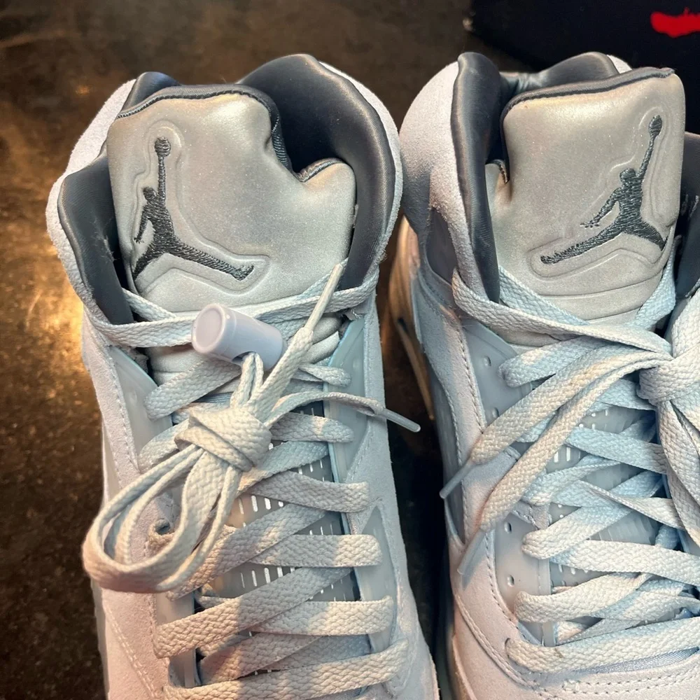 Retro 5 blue bird sz 9.5 W / 8 M